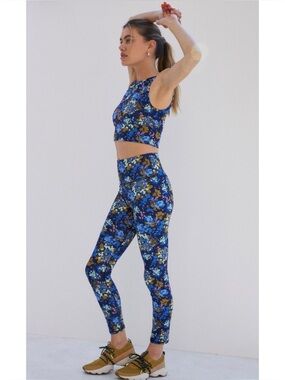 Anthropologie Daily Practice Navy Floral High Rise Pull On Performance Legging